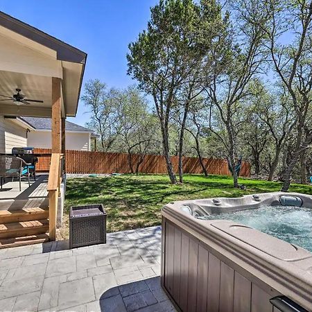 Convenient Cute Cottage Hot Tub Fire Pit Sleeps 6 แคนยอนเลค ภายนอก รูปภาพ